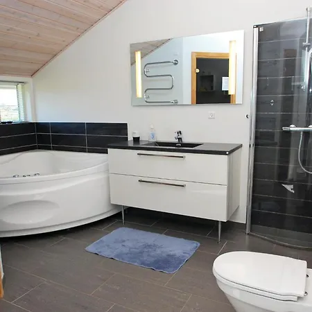 Amazing Home In Haderslev With Sauna * ハザスレウ